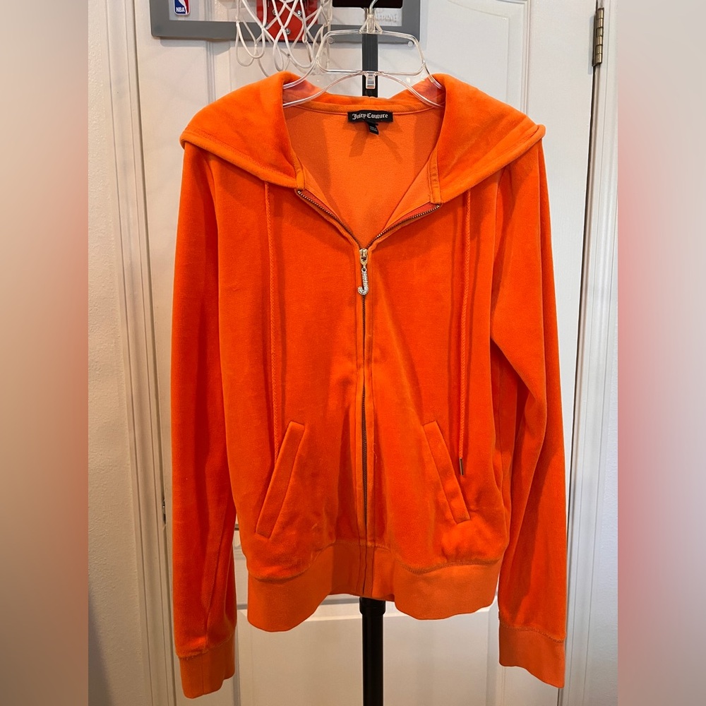 Juicy Couture Vibrant Orange Velour Hoodie – Rare Rhinestone “J” Zipper Pull ✨